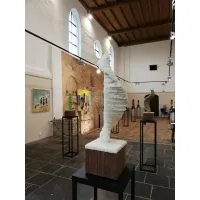 Demonterbart industriellt podium av svart stål, 30 x 30 x 100 cm