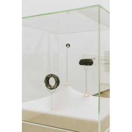 Glazen beschermkap | glazen stolp voor op sokkel | museumvitrine