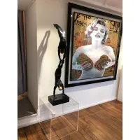 Plexiglas sokkels | zuilen  van plexiglas | ook op maat in kleur